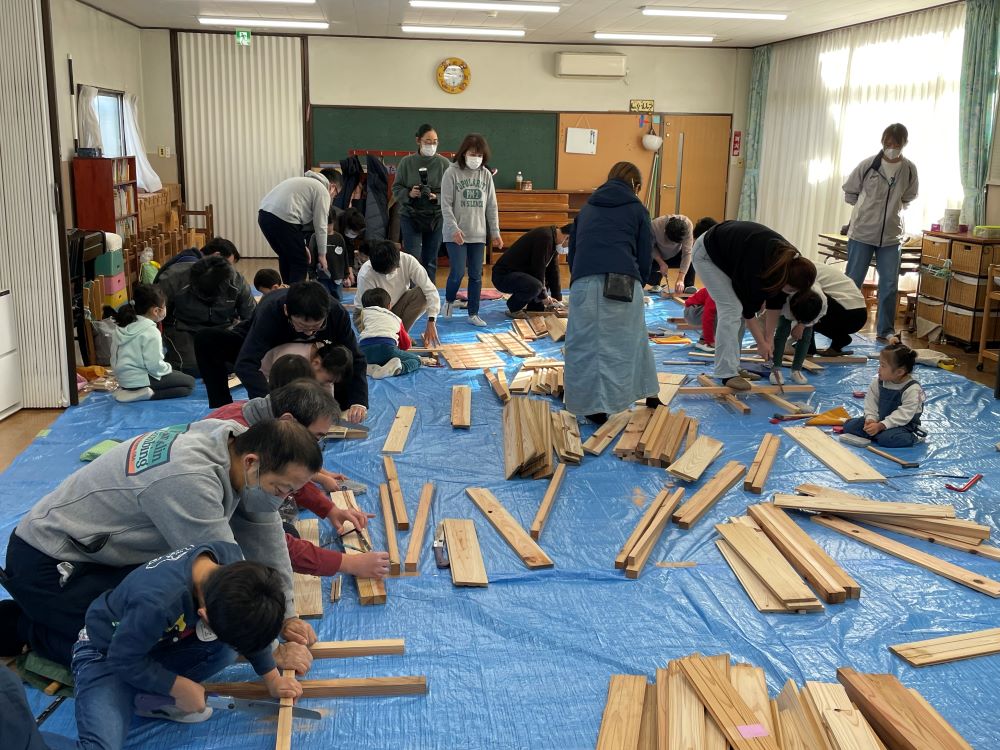 愛仕幼稚園 木工教室のお手伝い