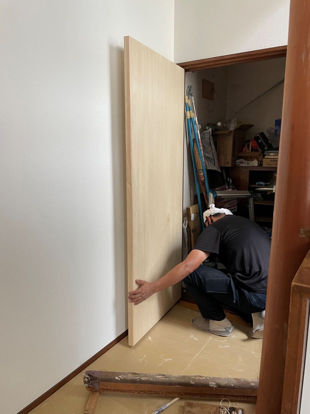 大戸の家 建具取付